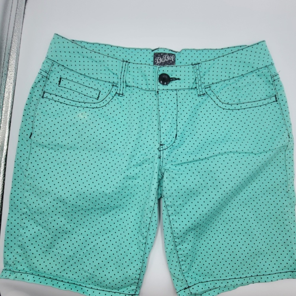 BeBop Womens Mint Green Polka Dot Bermuda Shorts Size 5 Retro Stretch Mid Rise